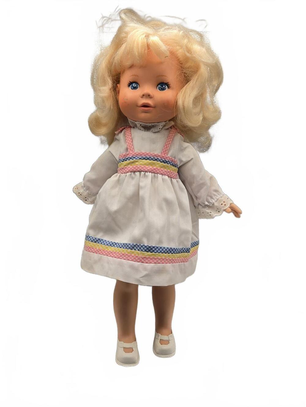 VTG my friend Mandy Fisher-Price Vinyl Doll, Blonde Blue Eyes, white Dress